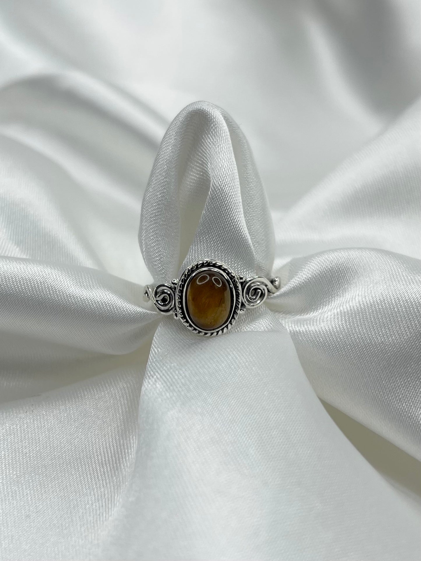 Oval Ring