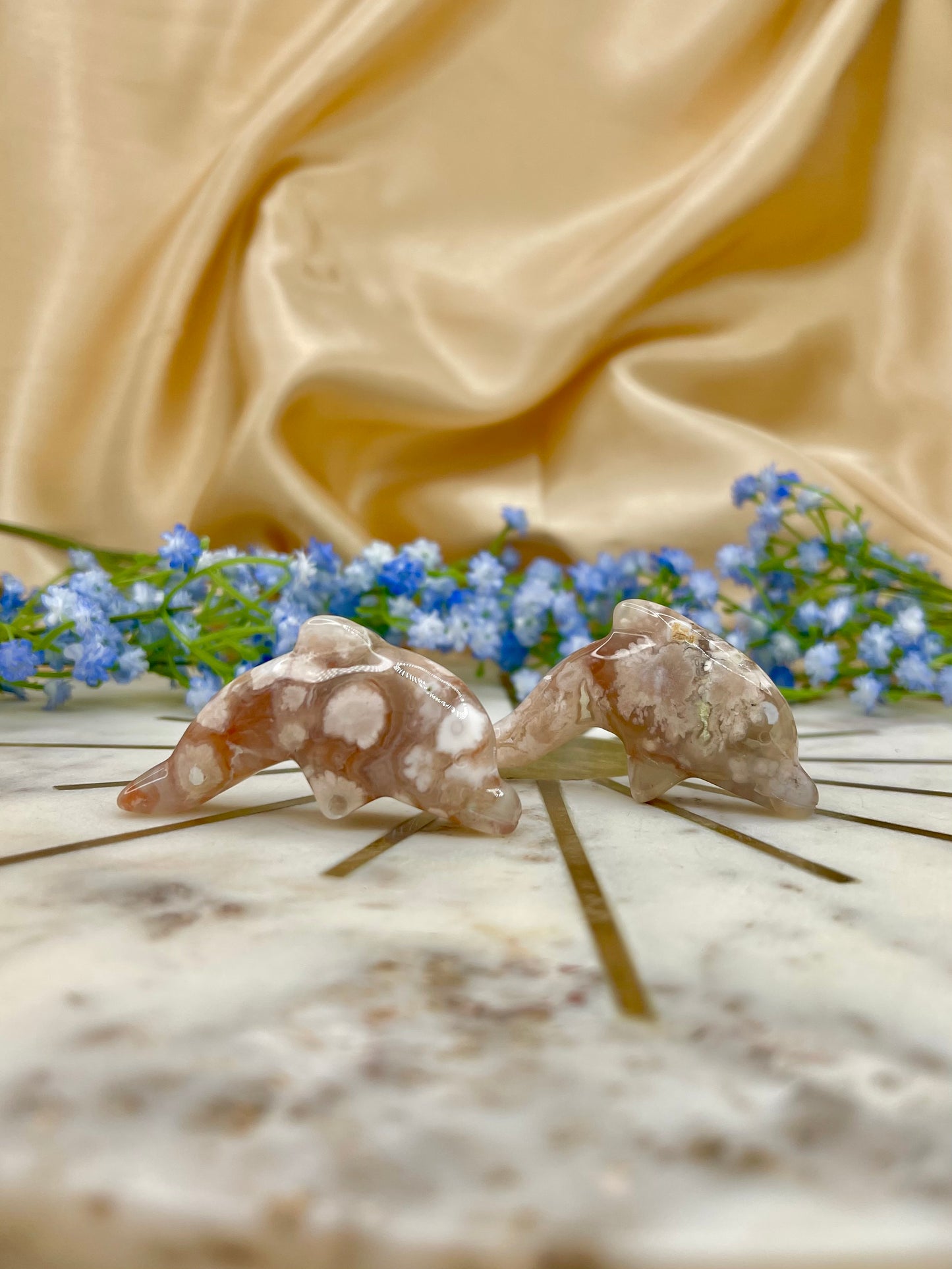 Flower Agate Dolphin Carving