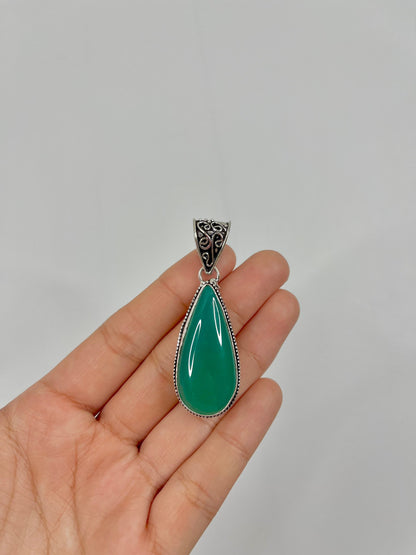 Green Onyx Detailed Pendants