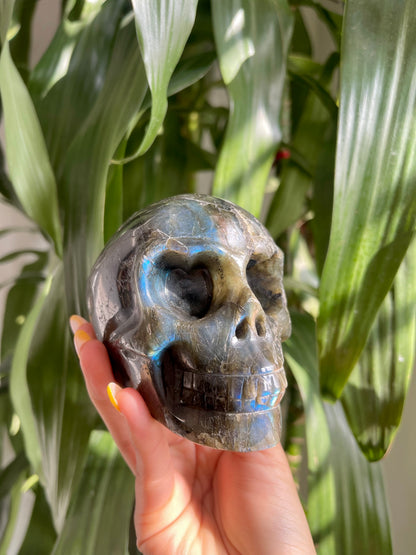 Labradorite Skull W/ Heart Eyes