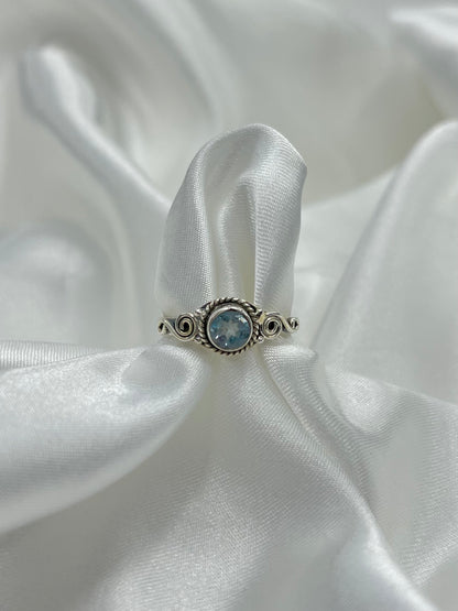 One Stone Mini Ring